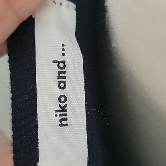 Niko and ... Ribbed Sweater Dress - Picture 5 of 8